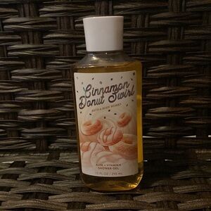 3/$18 Cinnamon Donut Swirl Shower Gel BBW